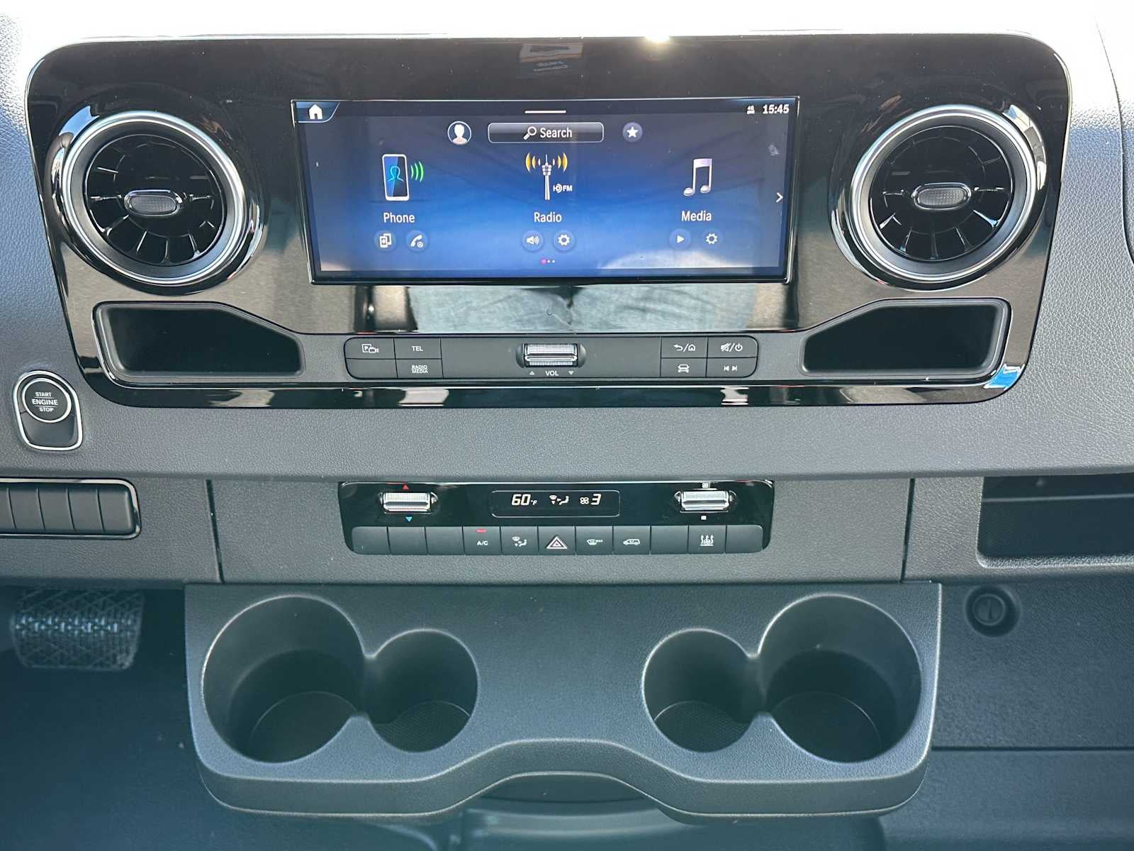 2026 Mercedes-Benz Sprinter 2500 Standard Roof I4 Diesel HO 144 AWD