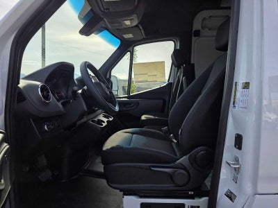 2026 Mercedes-Benz Sprinter 2500 Standard Roof I4 Diesel HO 144 AWD
