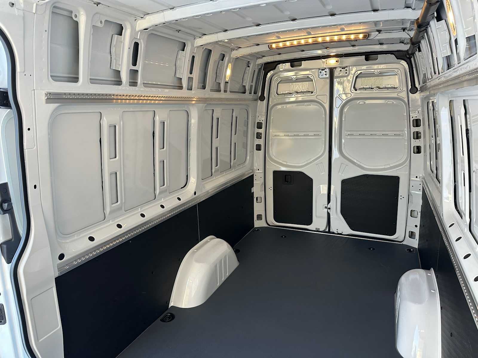 2024 Mercedes-Benz Sprinter Cargo Van 2500 High Roof I4 Diesel HO 170" RWD