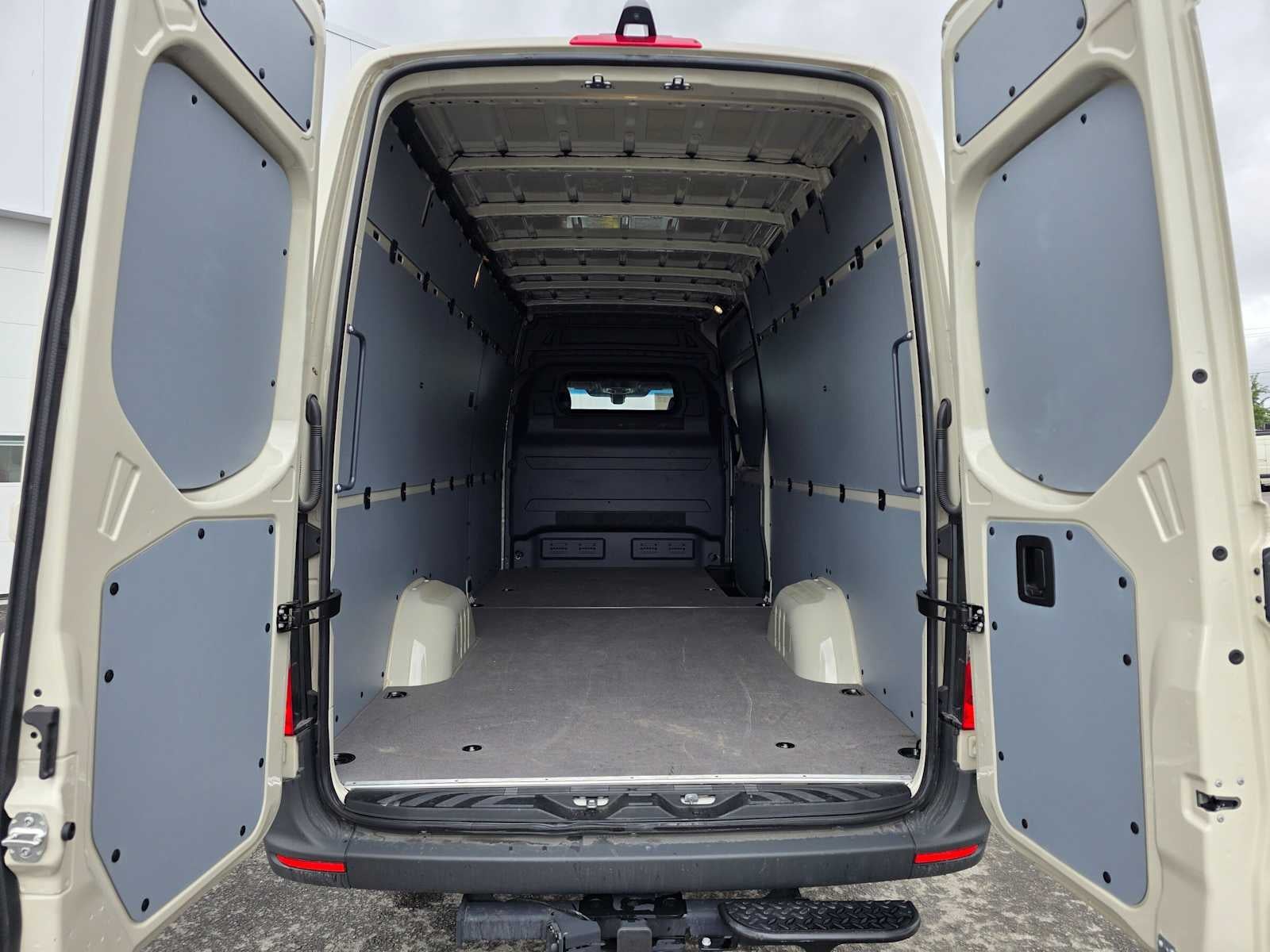 2025 Mercedes-Benz Sprinter Cargo Van 2500 High Roof I4 Diesel HO 170 AWD