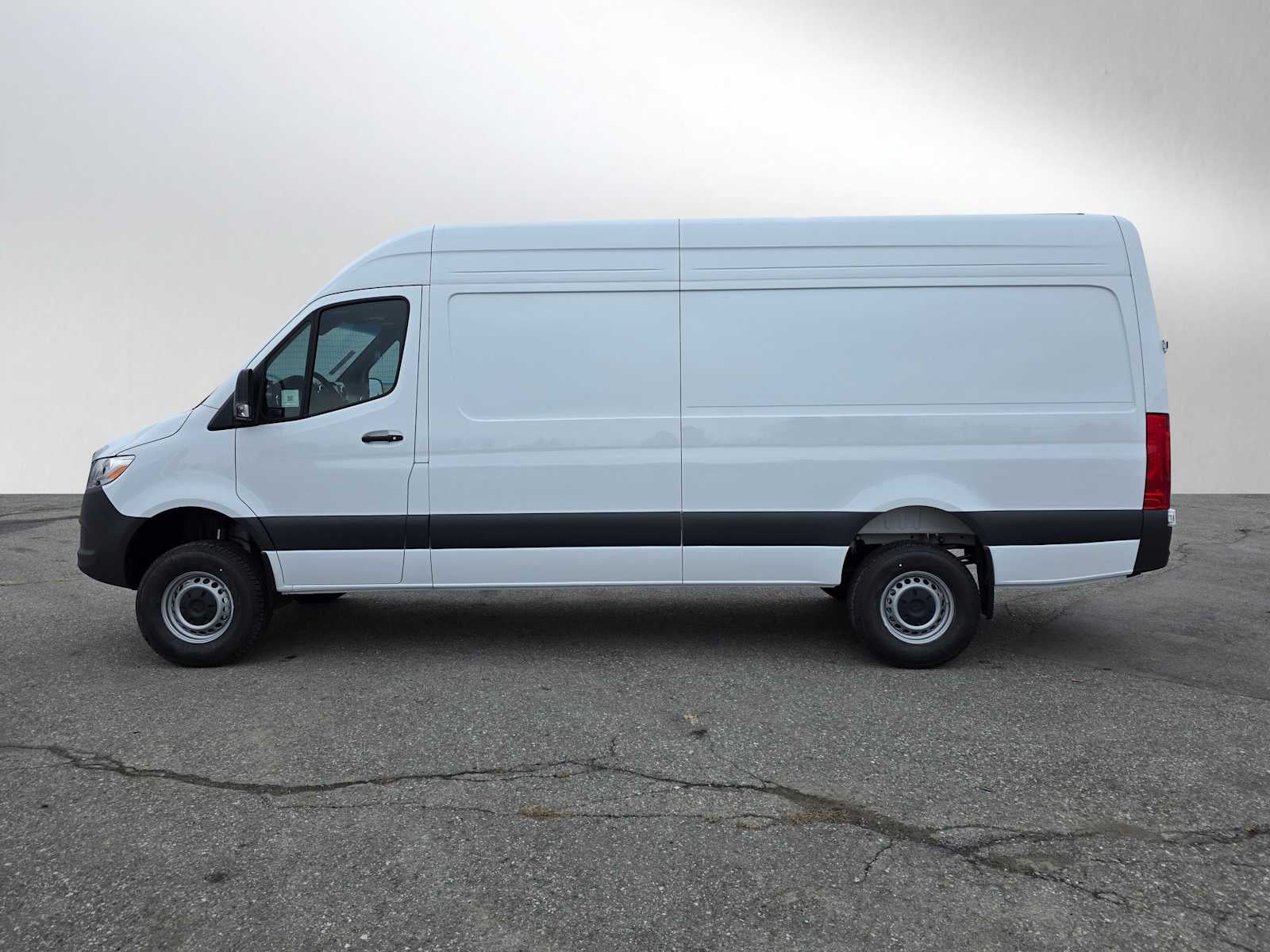 2026 Mercedes-Benz Sprinter 2500 High Roof I4 Diesel HO 170 AWD