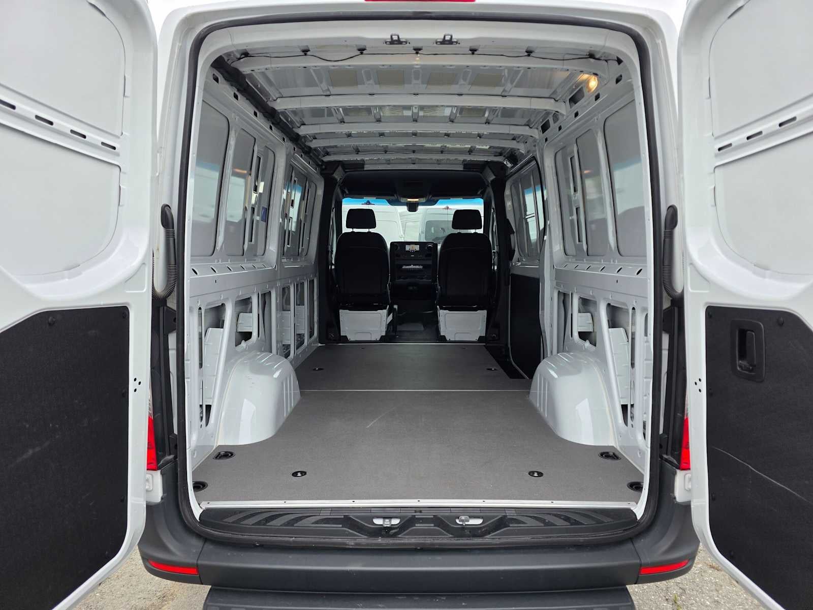 2023 Mercedes-Benz Sprinter Cargo Van 1500 Standard Roof I4 Gas 144 RWD