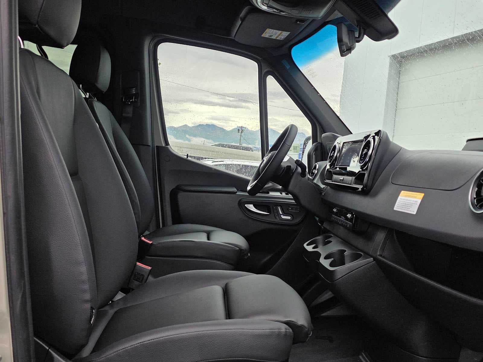 2026 Mercedes-Benz Sprinter Passenger 2500 Standard Roof I4 Diesel HO 144 AWD