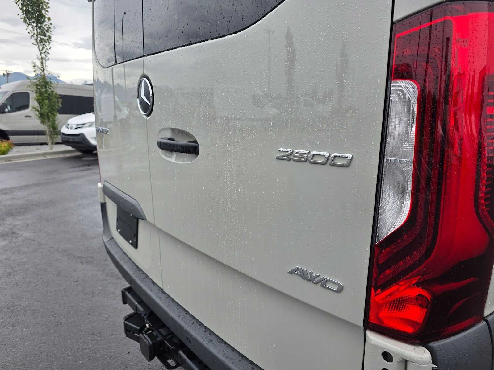 2026 Mercedes-Benz Sprinter Passenger 2500 Standard Roof I4 Diesel HO 144 AWD