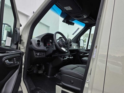 2026 Mercedes-Benz Sprinter Passenger 2500 Standard Roof I4 Diesel HO 144 AWD