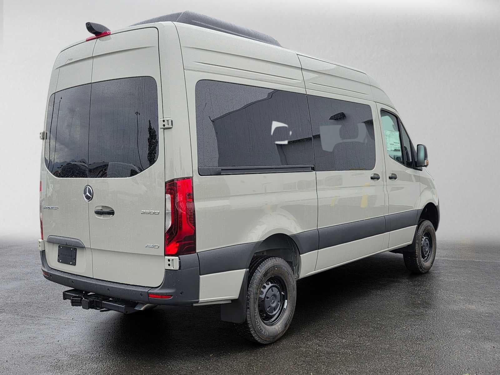 2026 Mercedes-Benz Sprinter Passenger 2500 Standard Roof I4 Diesel HO 144 AWD