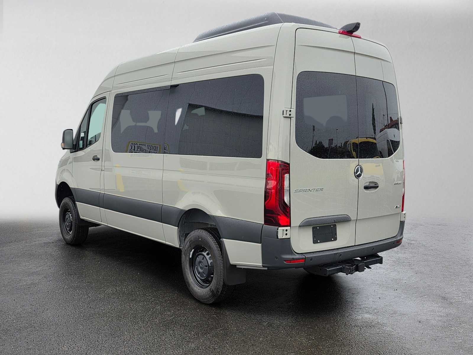 2026 Mercedes-Benz Sprinter Passenger 2500 Standard Roof I4 Diesel HO 144 AWD