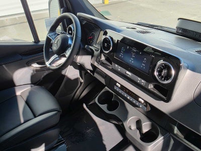 2026 Mercedes-Benz Sprinter Passenger 2500 Standard Roof I4 Diesel HO 144 AWD