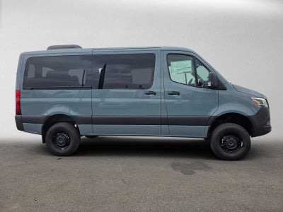 2026 Mercedes-Benz Sprinter Passenger 2500 Standard Roof I4 Diesel HO 144 AWD