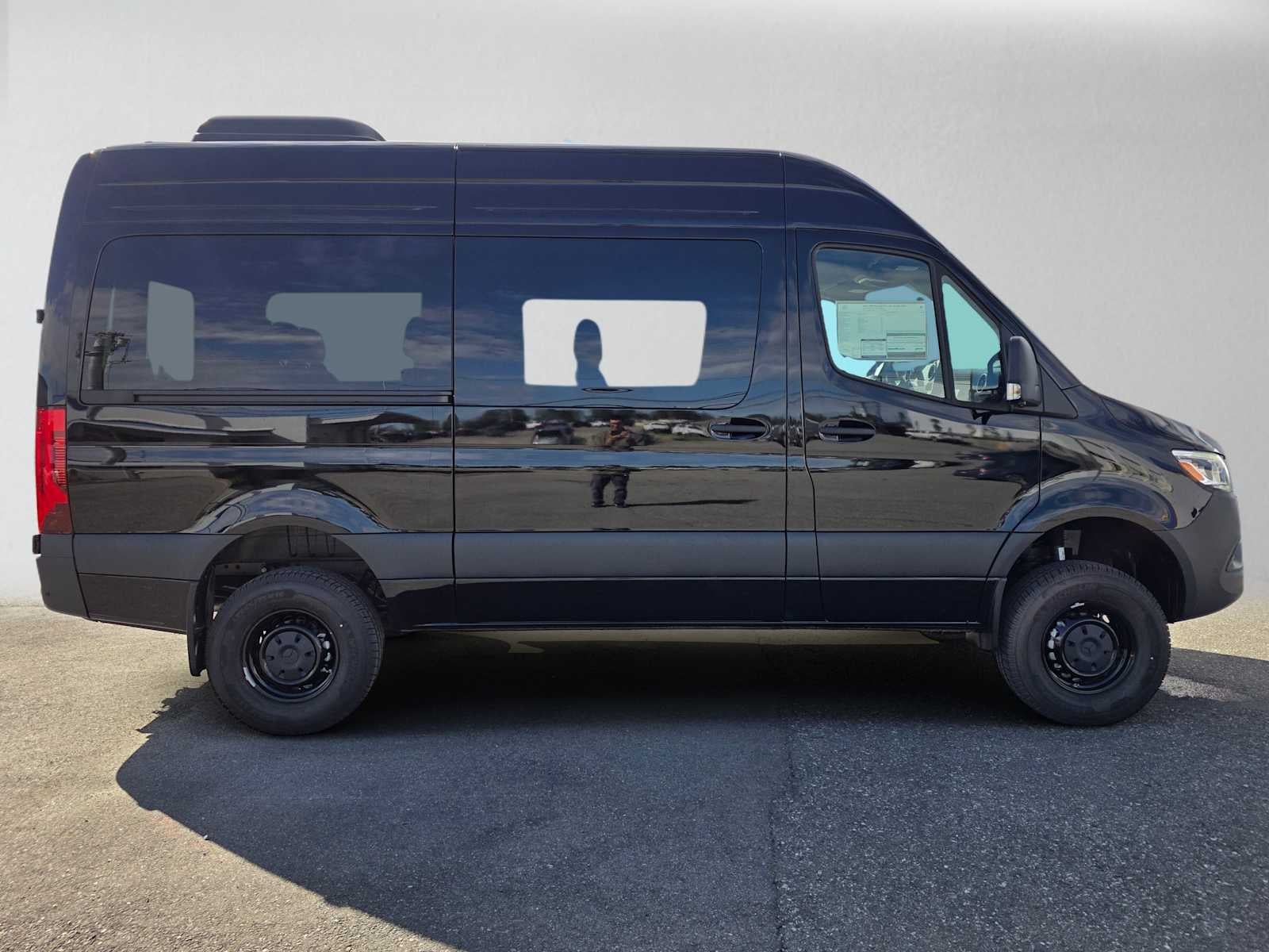 2026 Mercedes-Benz Sprinter Passenger Van 2500 Standard Roof I4 Diesel HO 144 AWD