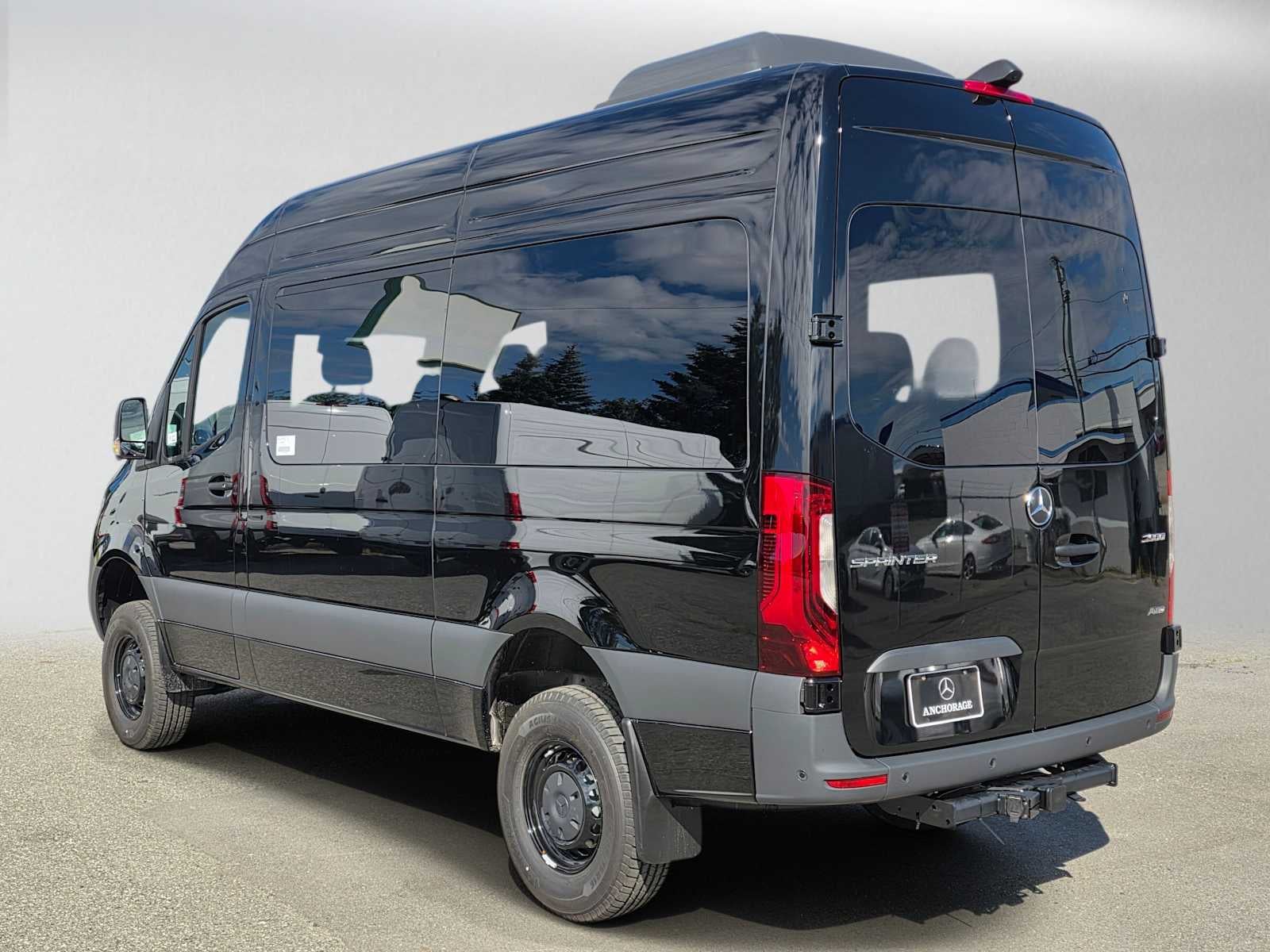 2026 Mercedes-Benz Sprinter Passenger Van 2500 Standard Roof I4 Diesel HO 144 AWD