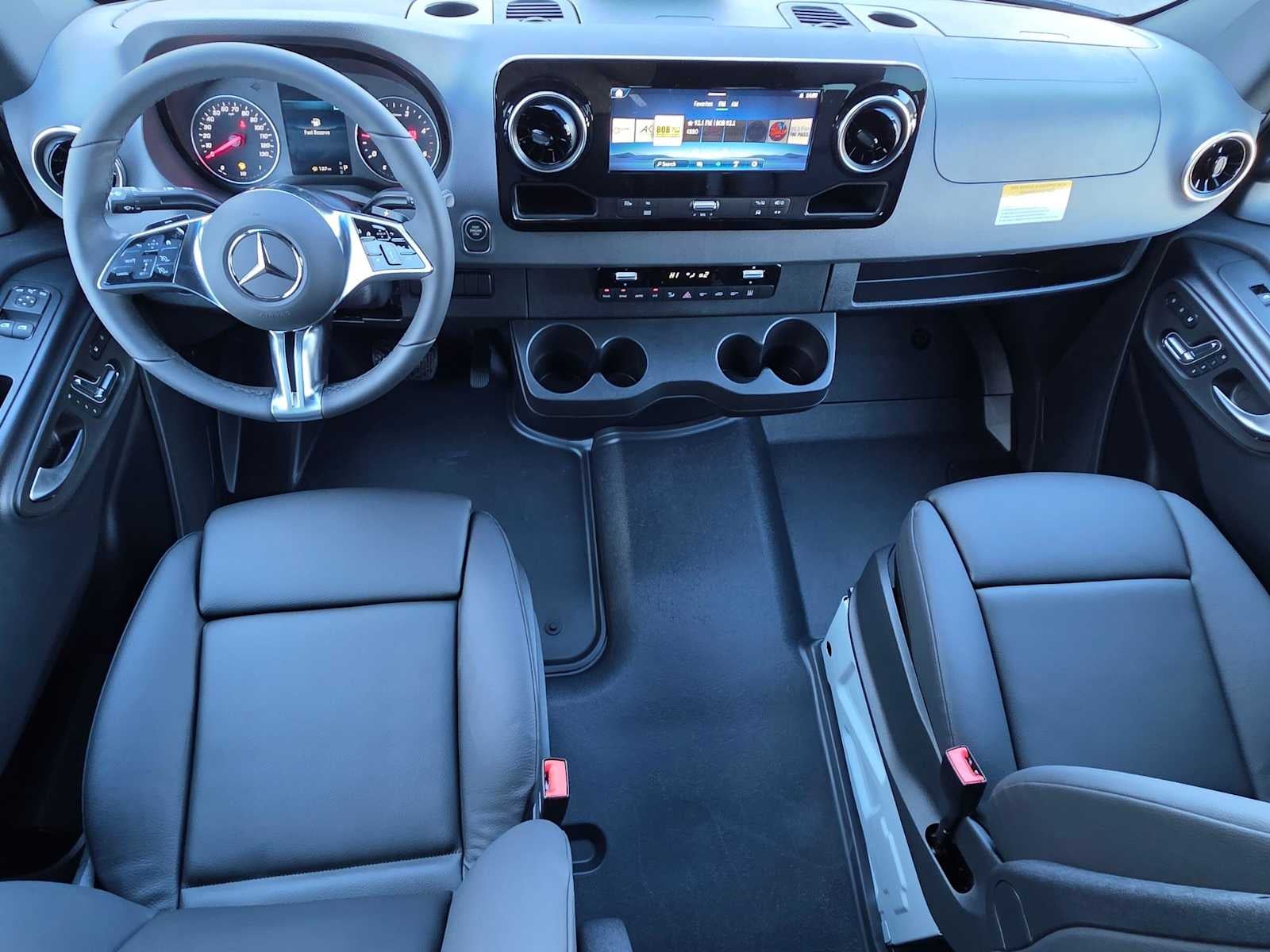 2026 Mercedes-Benz Sprinter Passenger 2500 Standard Roof I4 Diesel HO 144 AWD