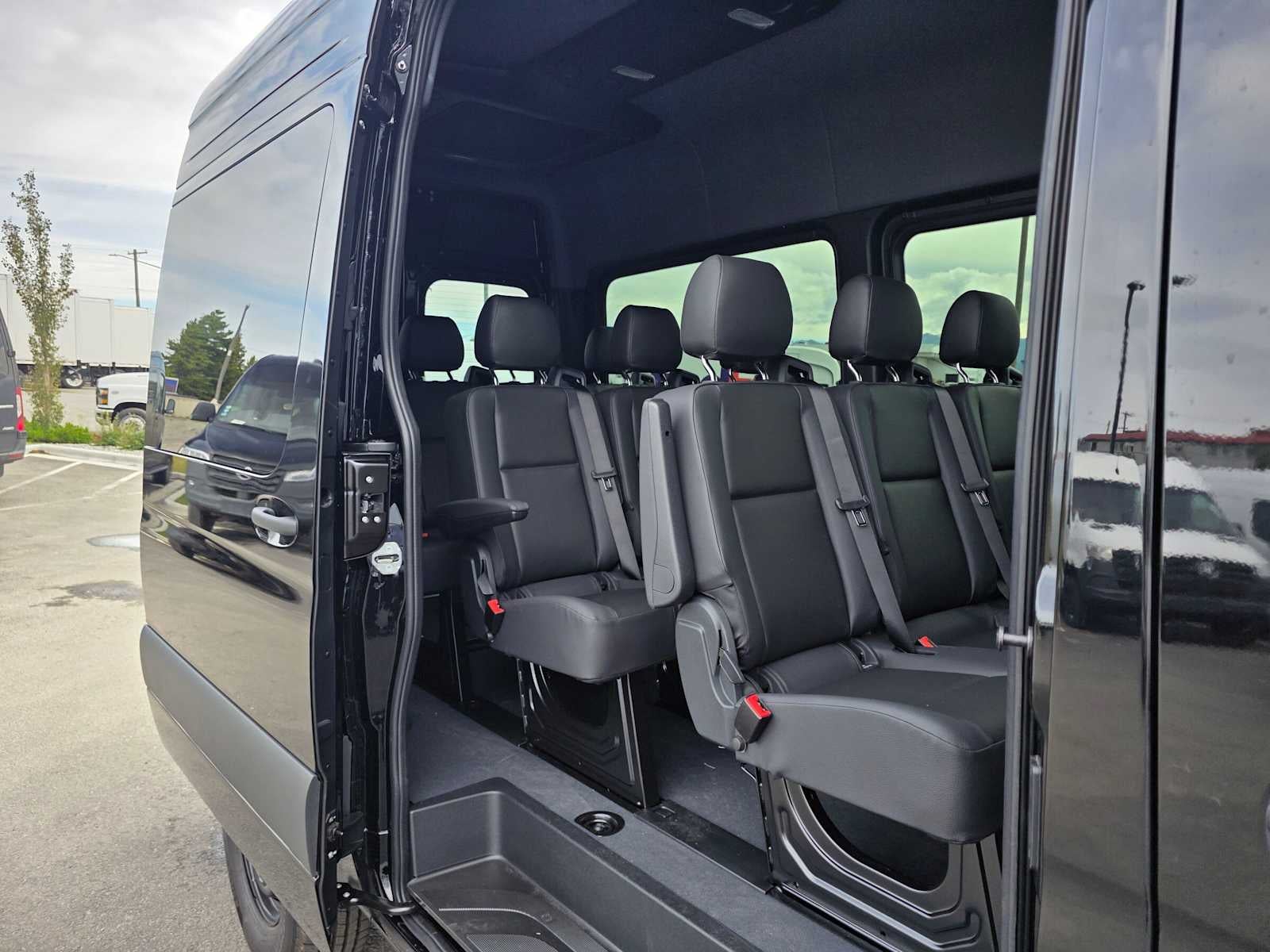 2026 Mercedes-Benz Sprinter Passenger Van 2500 Standard Roof I4 Diesel HO 144 AWD