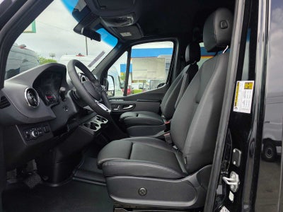 2026 Mercedes-Benz Sprinter Passenger Van 2500 Standard Roof I4 Diesel HO 144 AWD