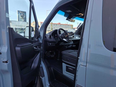 2026 Mercedes-Benz Sprinter Passenger 2500 Standard Roof I4 Diesel HO 144 AWD