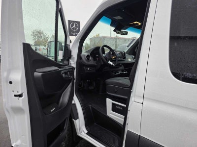 2026 Mercedes-Benz Sprinter Passenger 2500 Standard Roof I4 Diesel HO 144 AWD