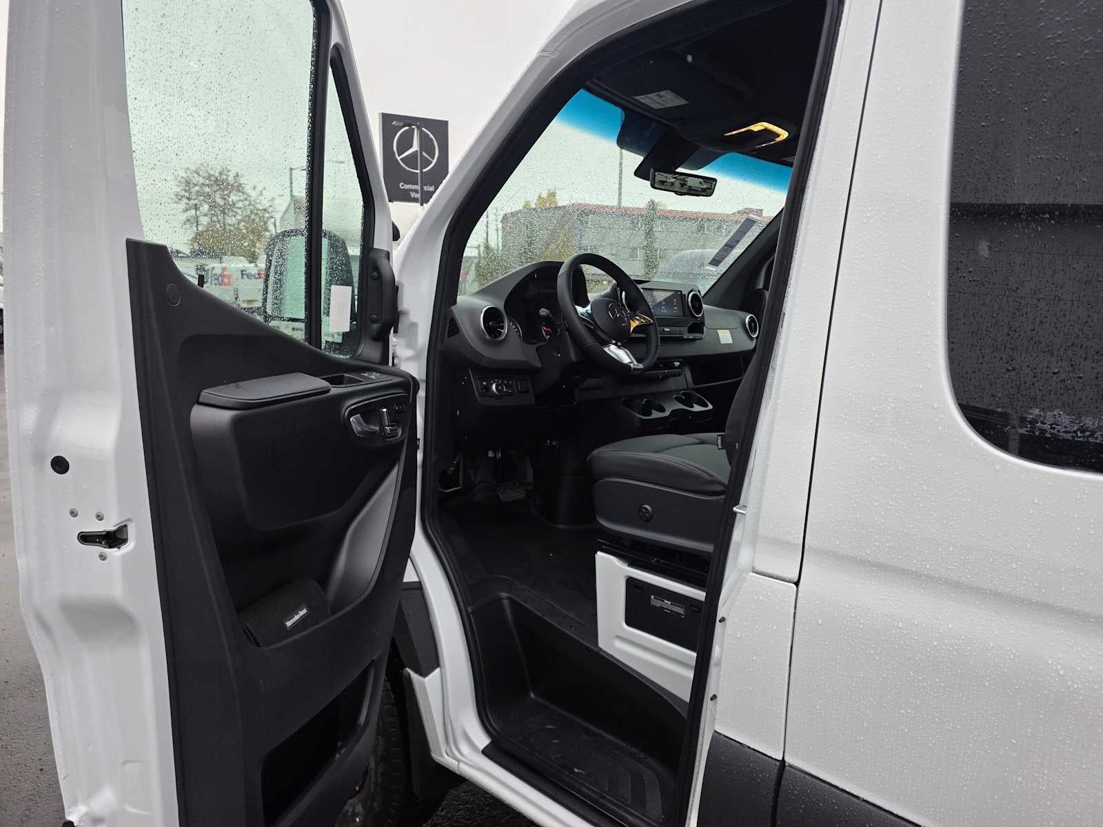 2026 Mercedes-Benz Sprinter Passenger 2500 Standard Roof I4 Diesel HO 144 AWD
