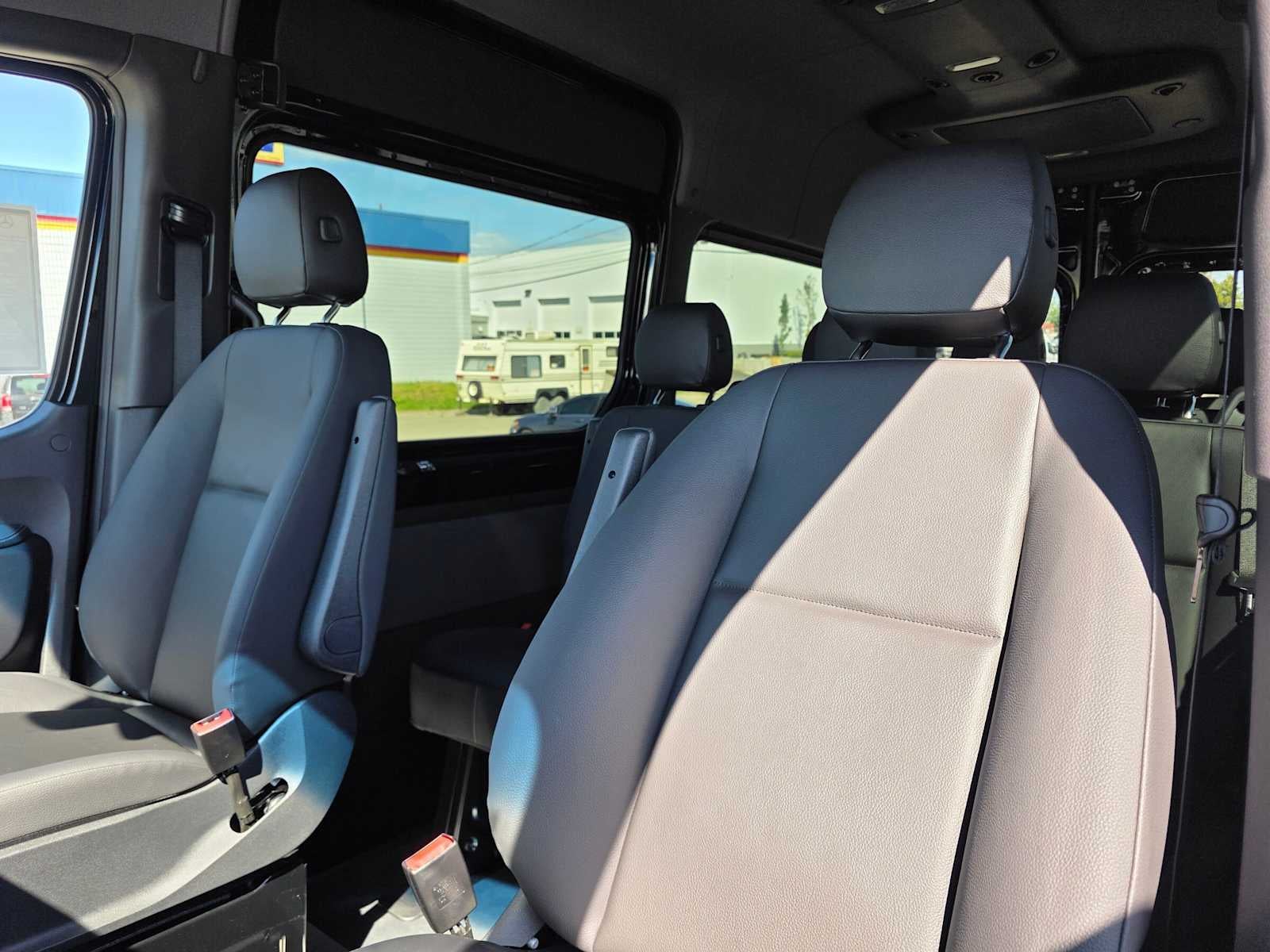2026 Mercedes-Benz Sprinter Passenger Van 2500 Standard Roof I4 Diesel HO 144 AWD
