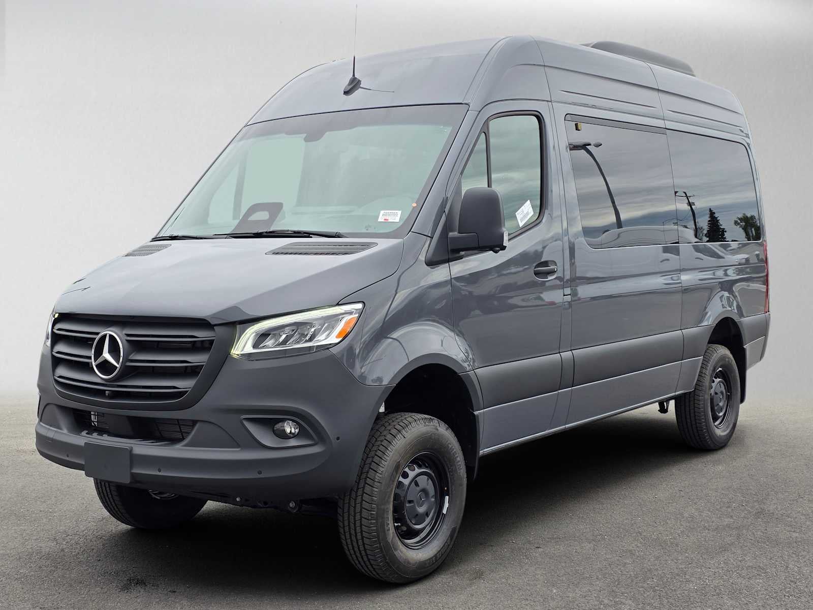 2026 Mercedes-Benz Sprinter Passenger Van 2500 Standard Roof I4 Diesel HO 144 AWD