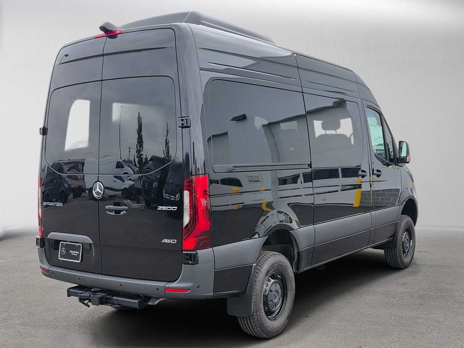 2026 Mercedes-Benz Sprinter Passenger 2500 Standard Roof I4 Diesel HO 144 AWD