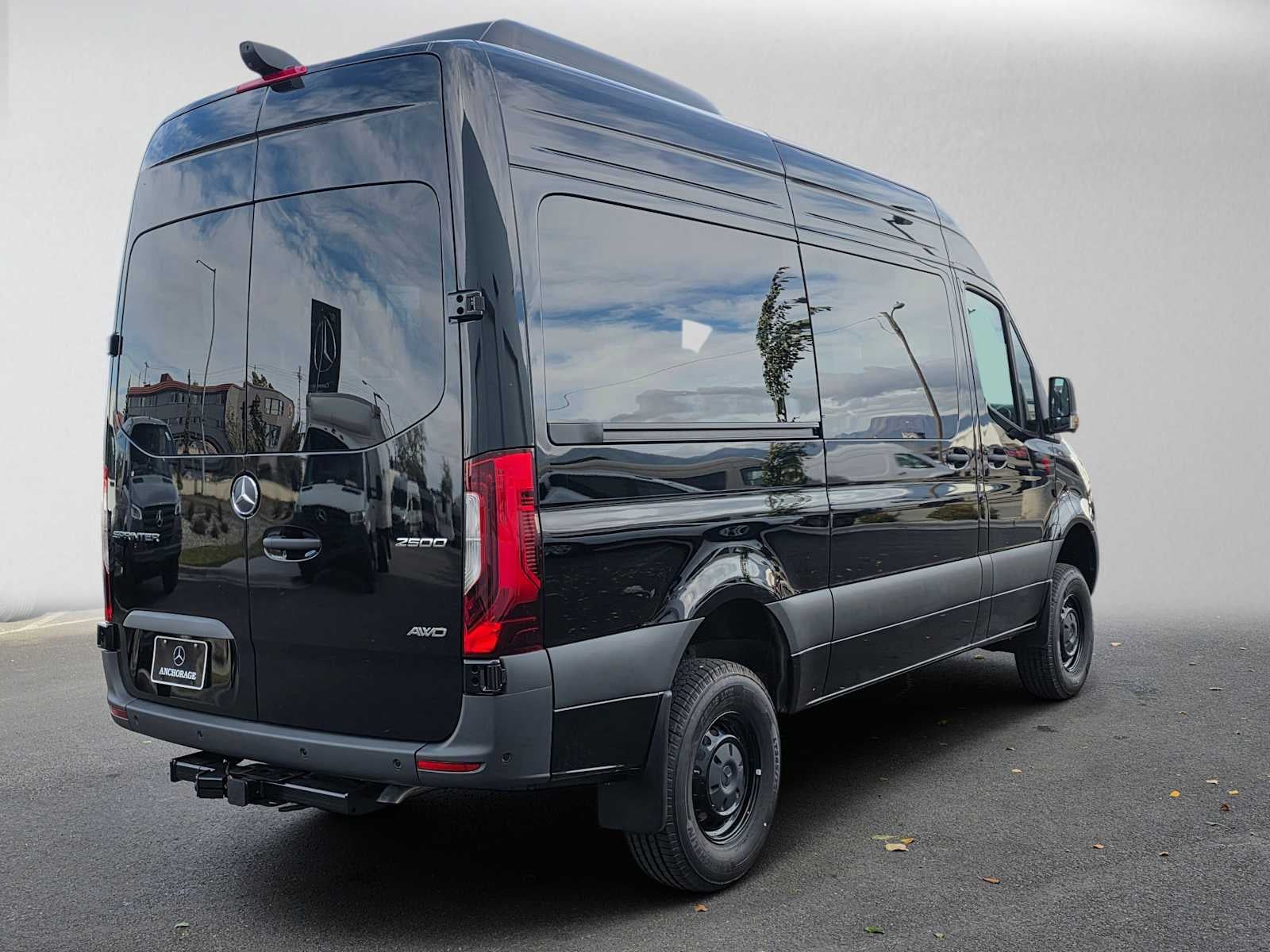 2026 Mercedes-Benz Sprinter Passenger 2500 Standard Roof I4 Diesel HO 144 AWD
