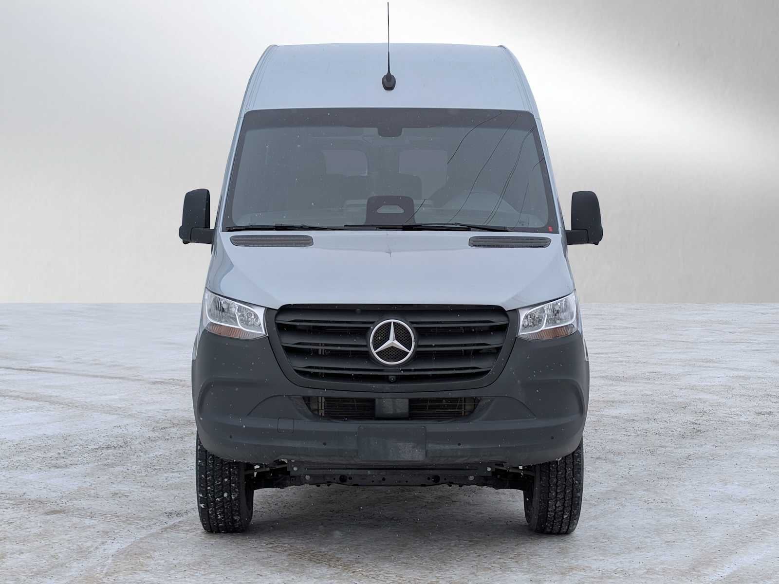 2025 Mercedes-Benz Sprinter Passenger Van 2500 Standard Roof I4 Diesel HO 144" AWD