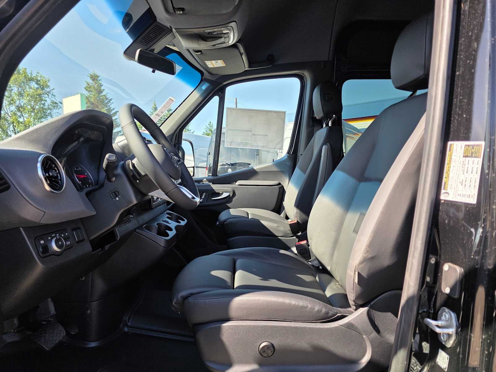 2026 Mercedes-Benz Sprinter Passenger Van 2500 Standard Roof I4 Diesel HO 144 AWD