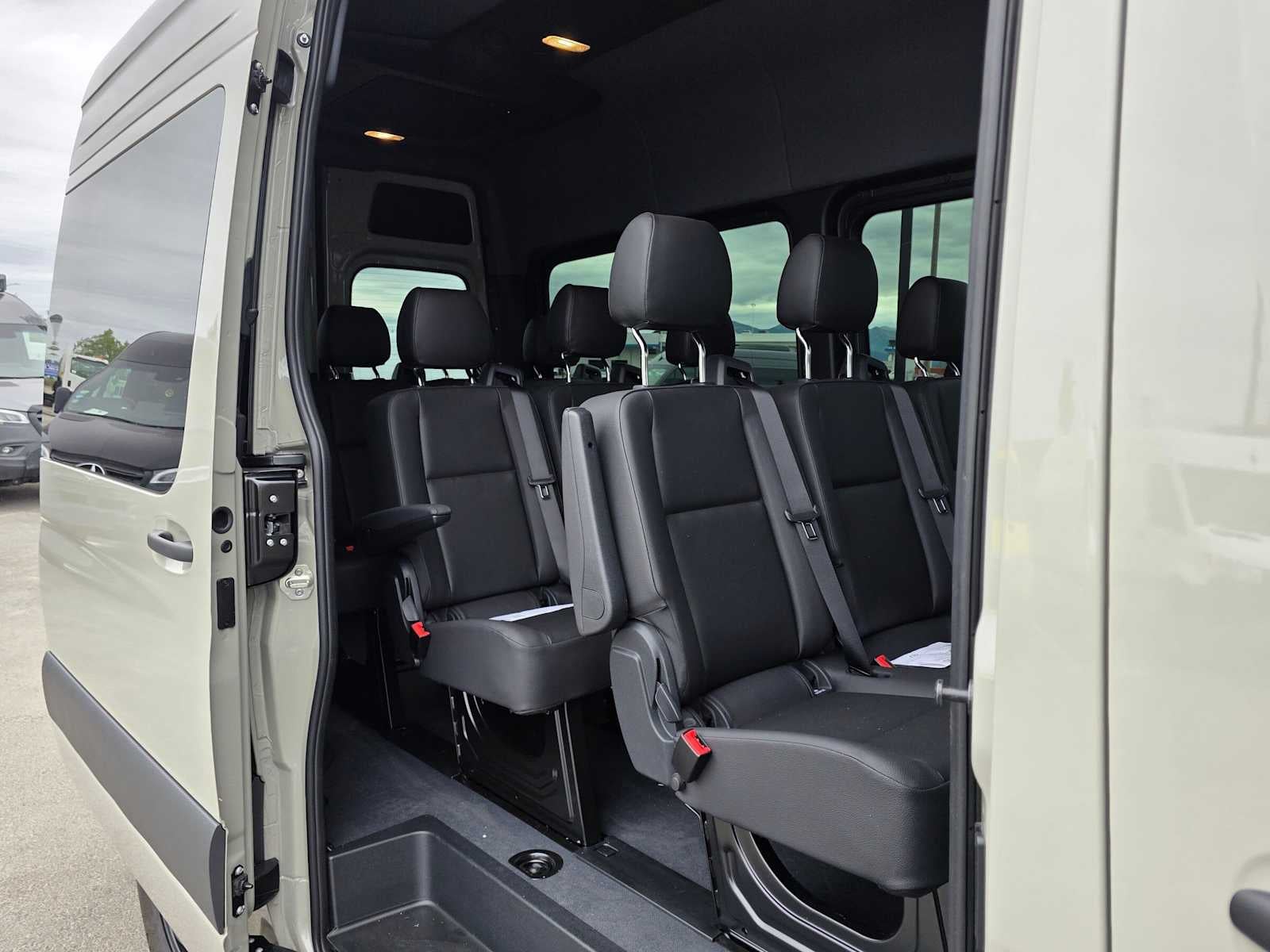2026 Mercedes-Benz Sprinter Passenger Van 2500 Standard Roof I4 Diesel HO 144 AWD