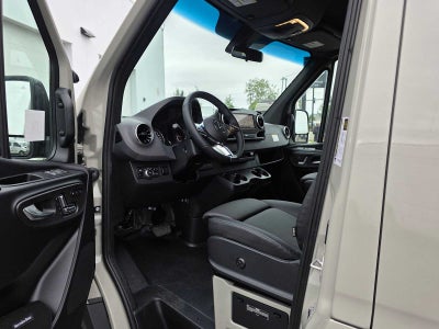 2026 Mercedes-Benz Sprinter Passenger Van 2500 Standard Roof I4 Diesel HO 144 AWD