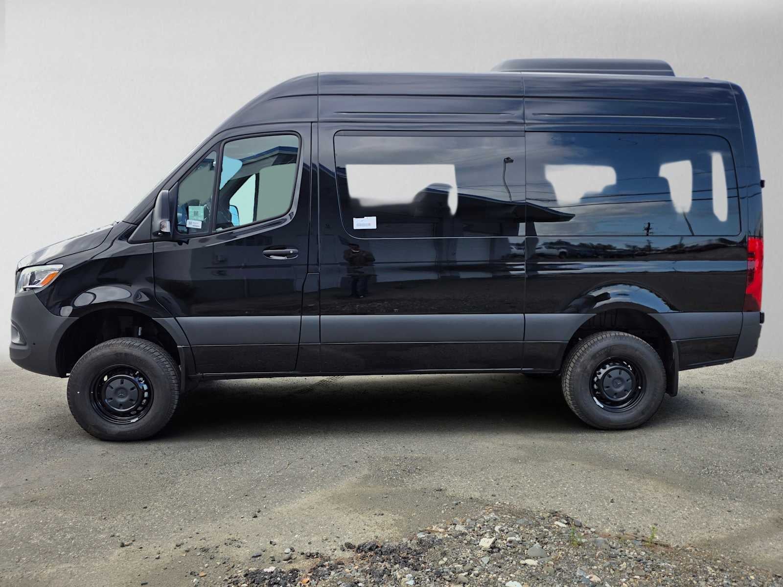 2026 Mercedes-Benz Sprinter Passenger Van 2500 Standard Roof I4 Diesel HO 144 AWD