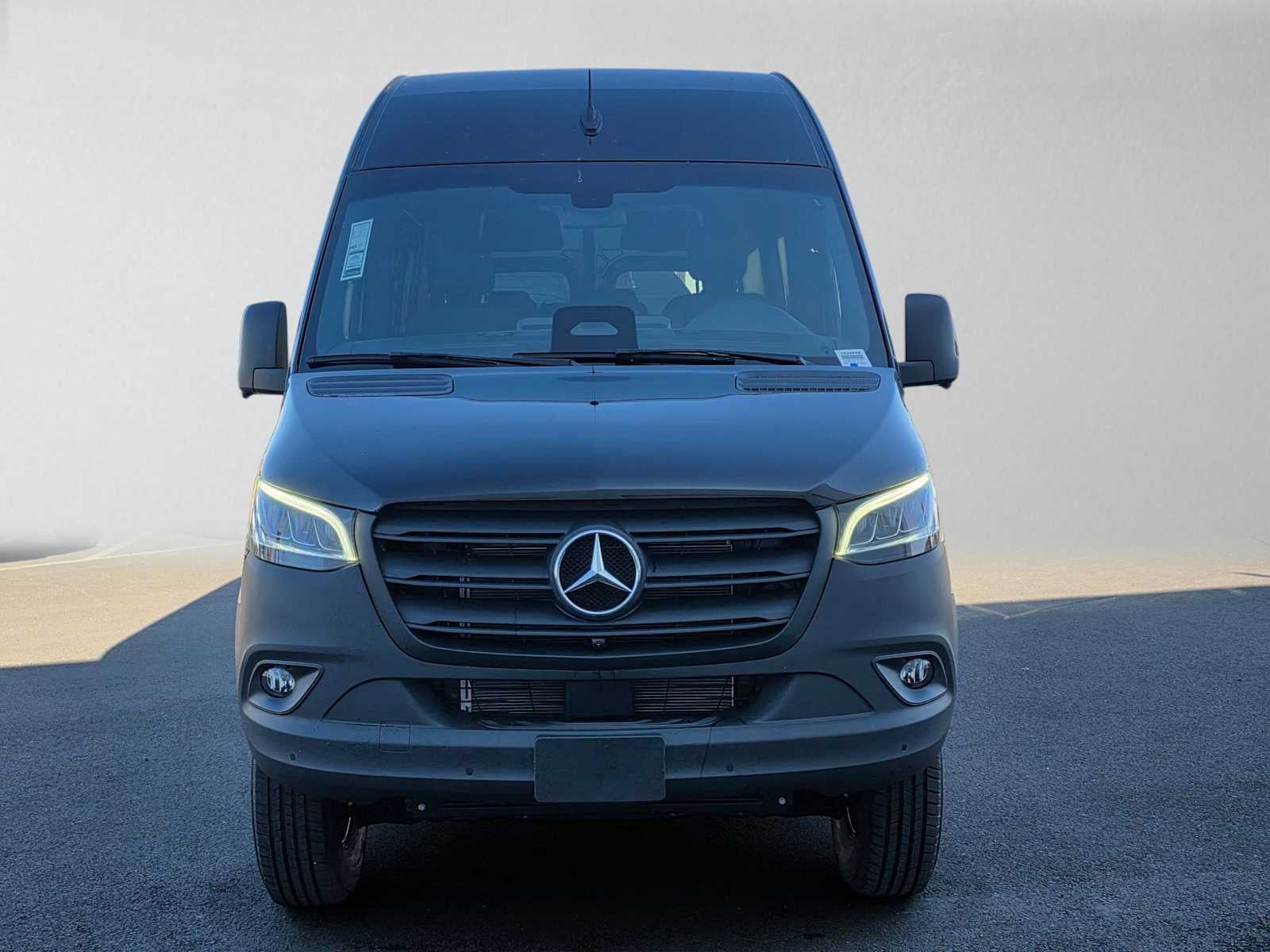 2026 Mercedes-Benz Sprinter Passenger 2500 Standard Roof I4 Diesel HO 144 AWD