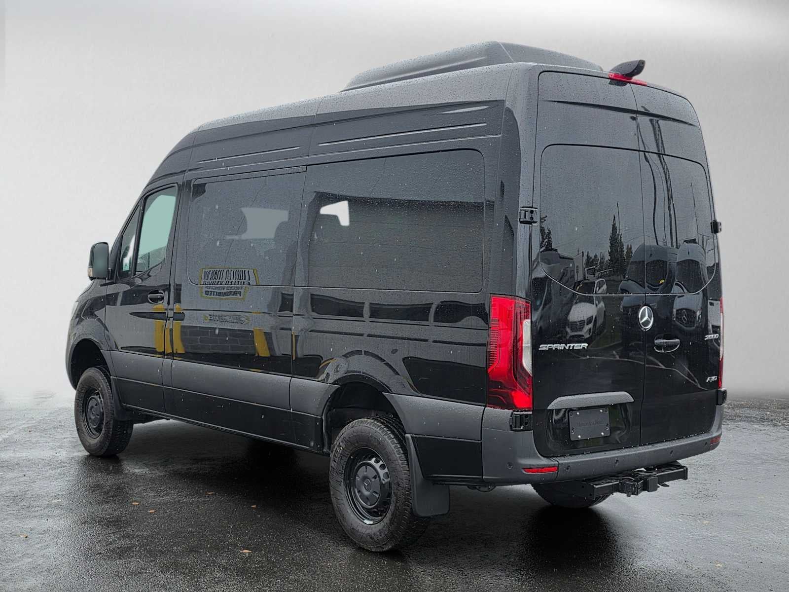 2026 Mercedes-Benz Sprinter Passenger 2500 Standard Roof I4 Diesel HO 144 AWD