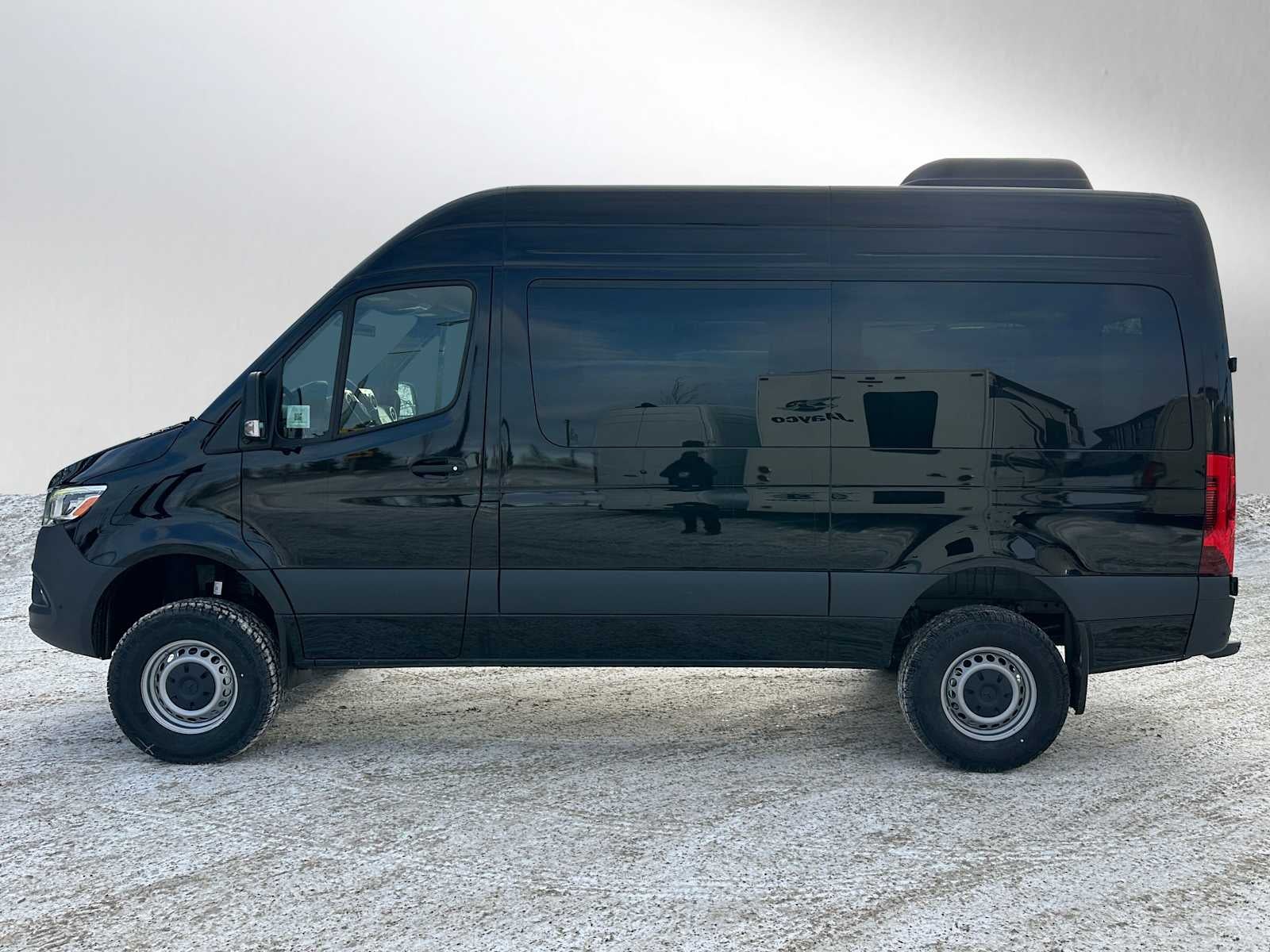 2026 Mercedes-Benz Sprinter Passenger Van 2500 Standard Roof I4 Diesel HO 144" AWD