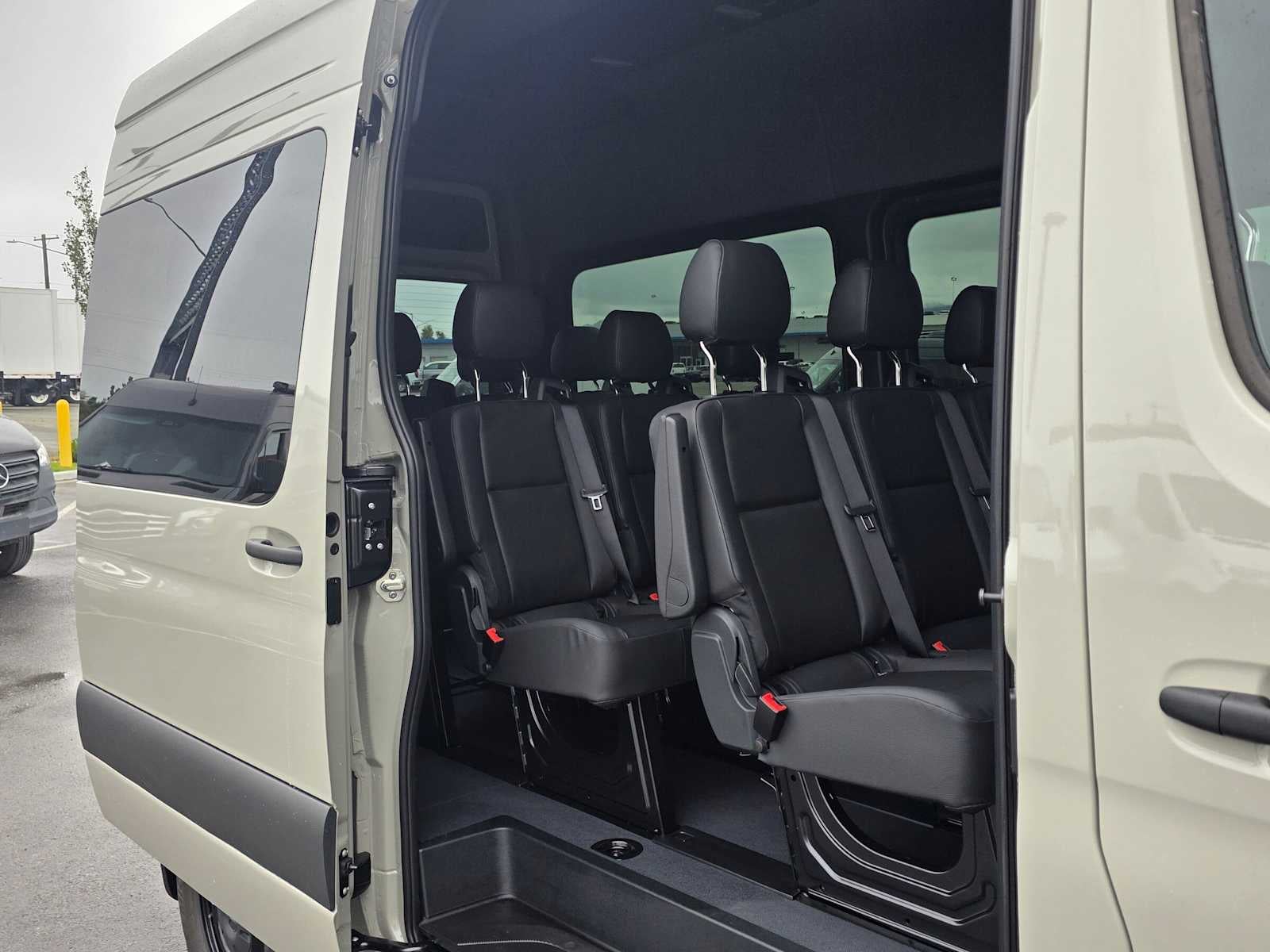 2026 Mercedes-Benz Sprinter Passenger 2500 Standard Roof I4 Diesel HO 144 AWD