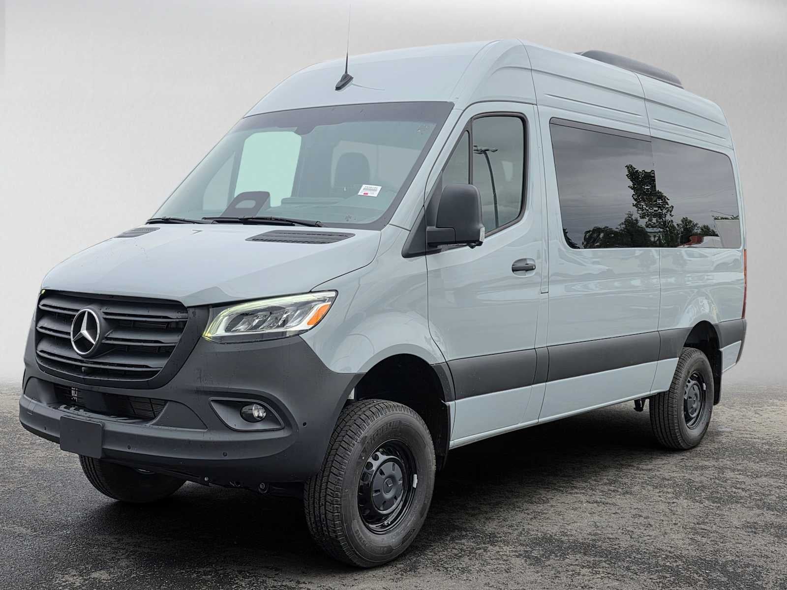 2026 Mercedes-Benz Sprinter Passenger Van 2500 Standard Roof I4 Diesel HO 144 AWD