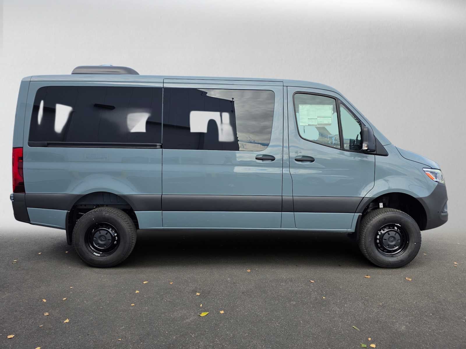 2026 Mercedes-Benz Sprinter Passenger 2500 Standard Roof I4 Diesel HO 144 AWD