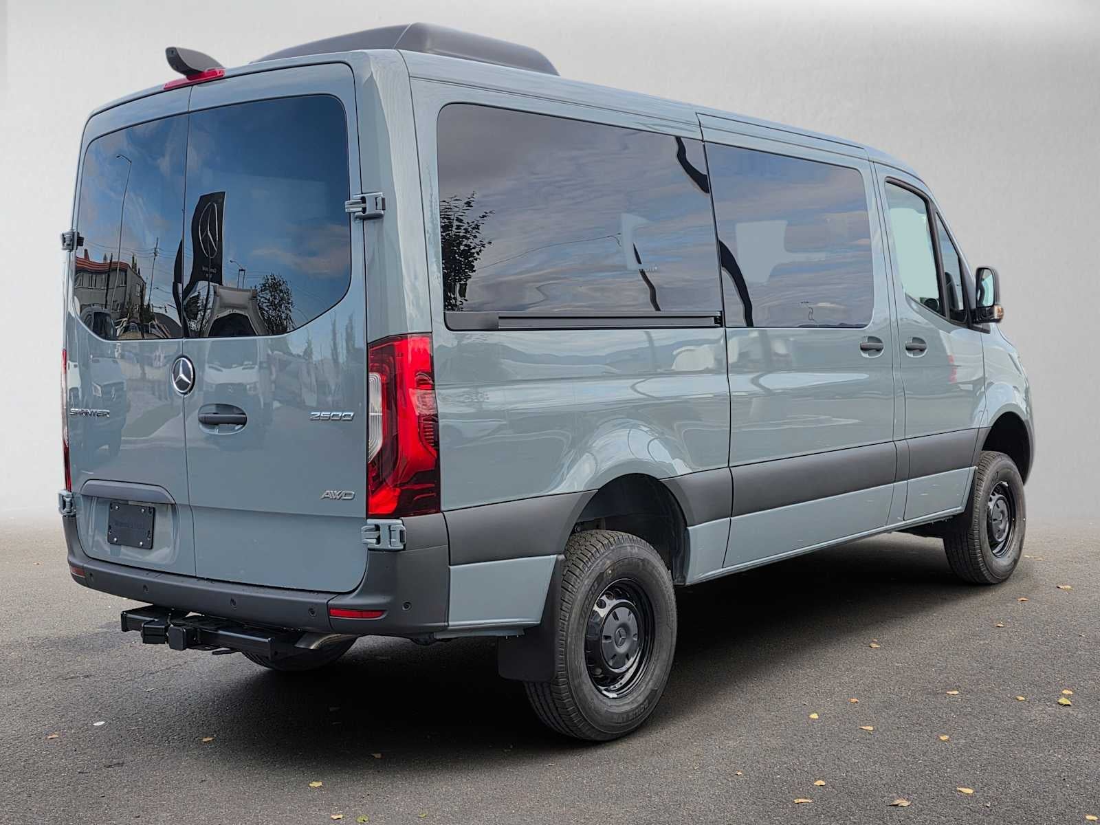2026 Mercedes-Benz Sprinter Passenger 2500 Standard Roof I4 Diesel HO 144 AWD