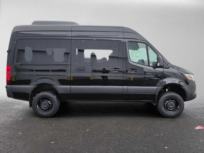 2026 Mercedes-Benz Sprinter Passenger 2500 Standard Roof I4 Diesel HO 144 AWD