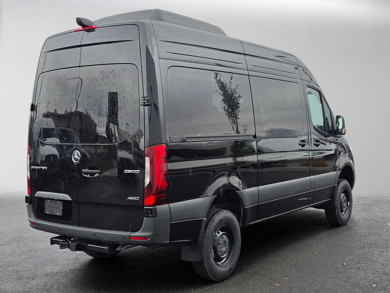 2026 Mercedes-Benz Sprinter Passenger 2500 Standard Roof I4 Diesel HO 144 AWD