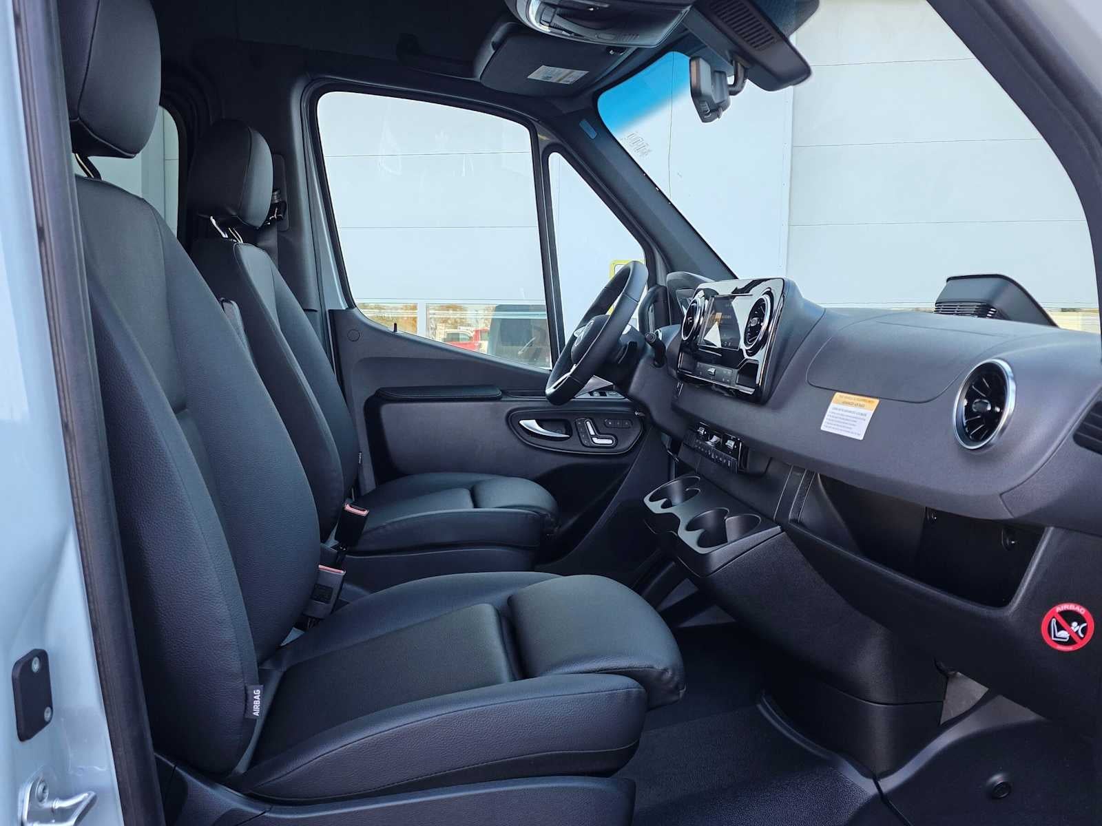 2026 Mercedes-Benz Sprinter Passenger 2500 Standard Roof I4 Diesel HO 144 AWD
