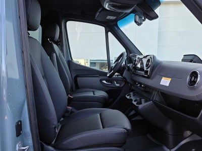 2026 Mercedes-Benz Sprinter Passenger 2500 Standard Roof I4 Diesel HO 144 AWD