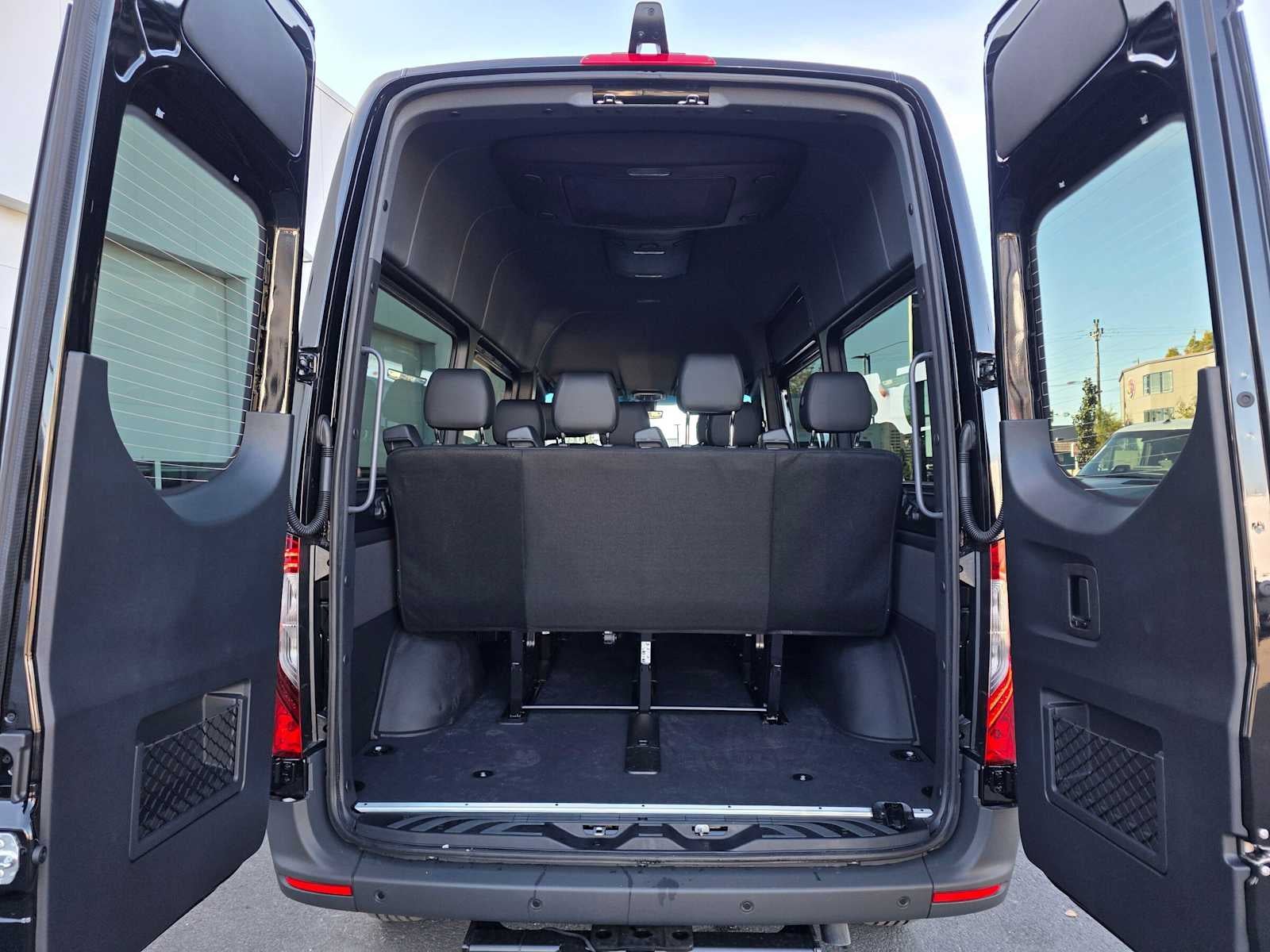 2026 Mercedes-Benz Sprinter Passenger 2500 Standard Roof I4 Diesel HO 144 AWD