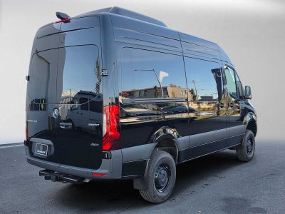2026 Mercedes-Benz Sprinter Passenger 2500 Standard Roof I4 Diesel HO 144 AWD