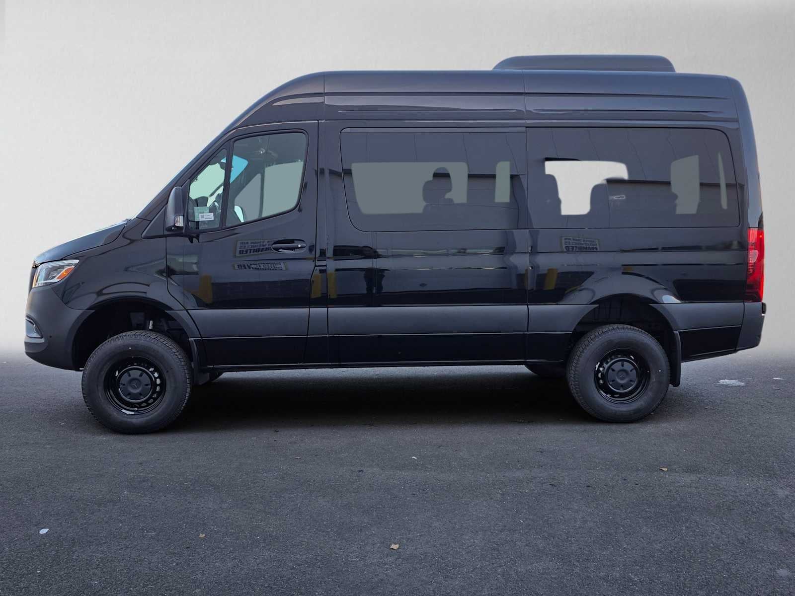 2026 Mercedes-Benz Sprinter Passenger 2500 Standard Roof I4 Diesel HO 144 AWD