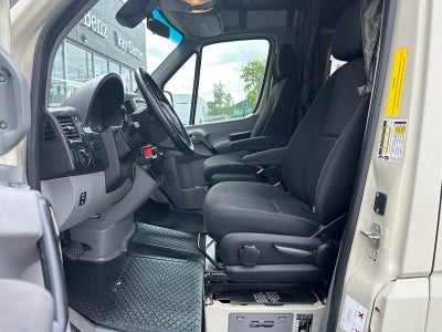 2018 Mercedes-Benz Sprinter Cargo Van 2500 Standard Roof V6 144" 4WD