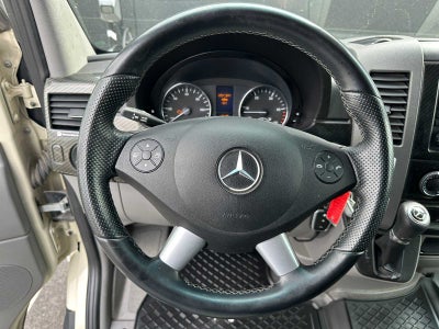 2018 Mercedes-Benz Sprinter Cargo Van 2500 Standard Roof V6 144" 4WD