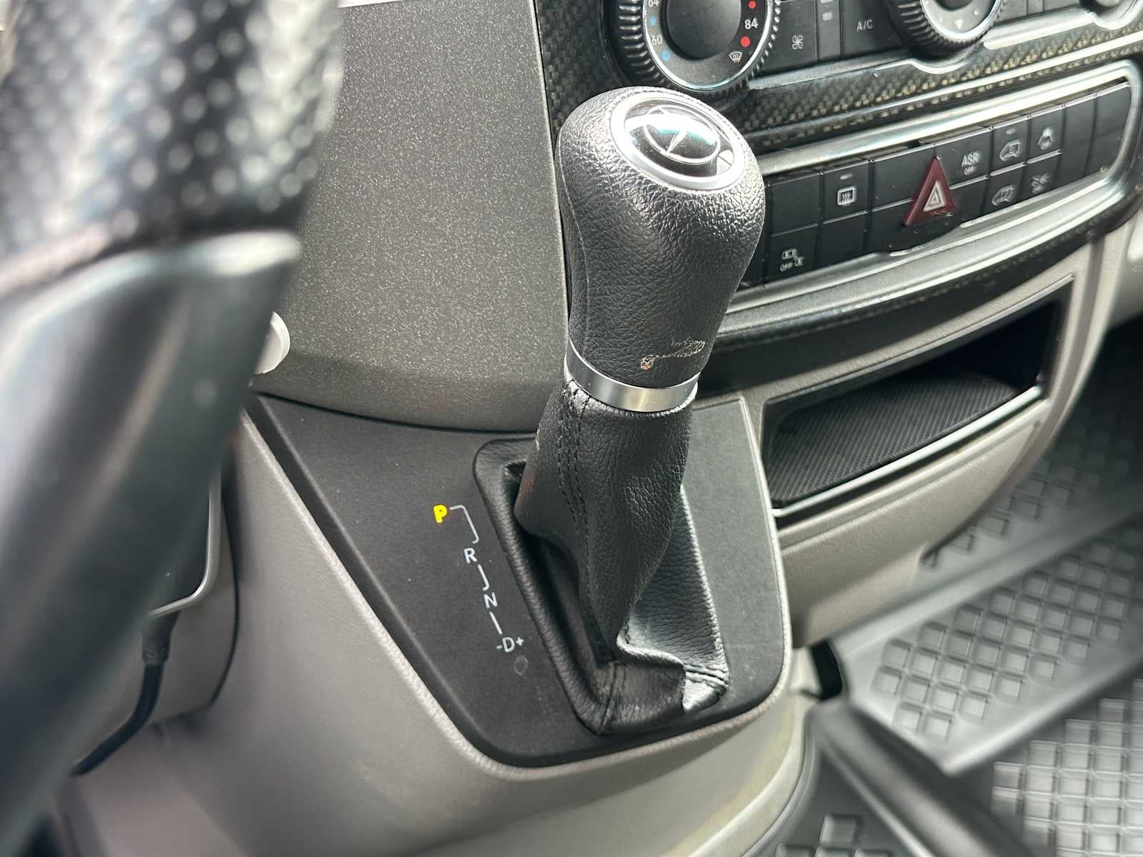 2018 Mercedes-Benz Sprinter Cargo Van 2500 Standard Roof V6 144" 4WD