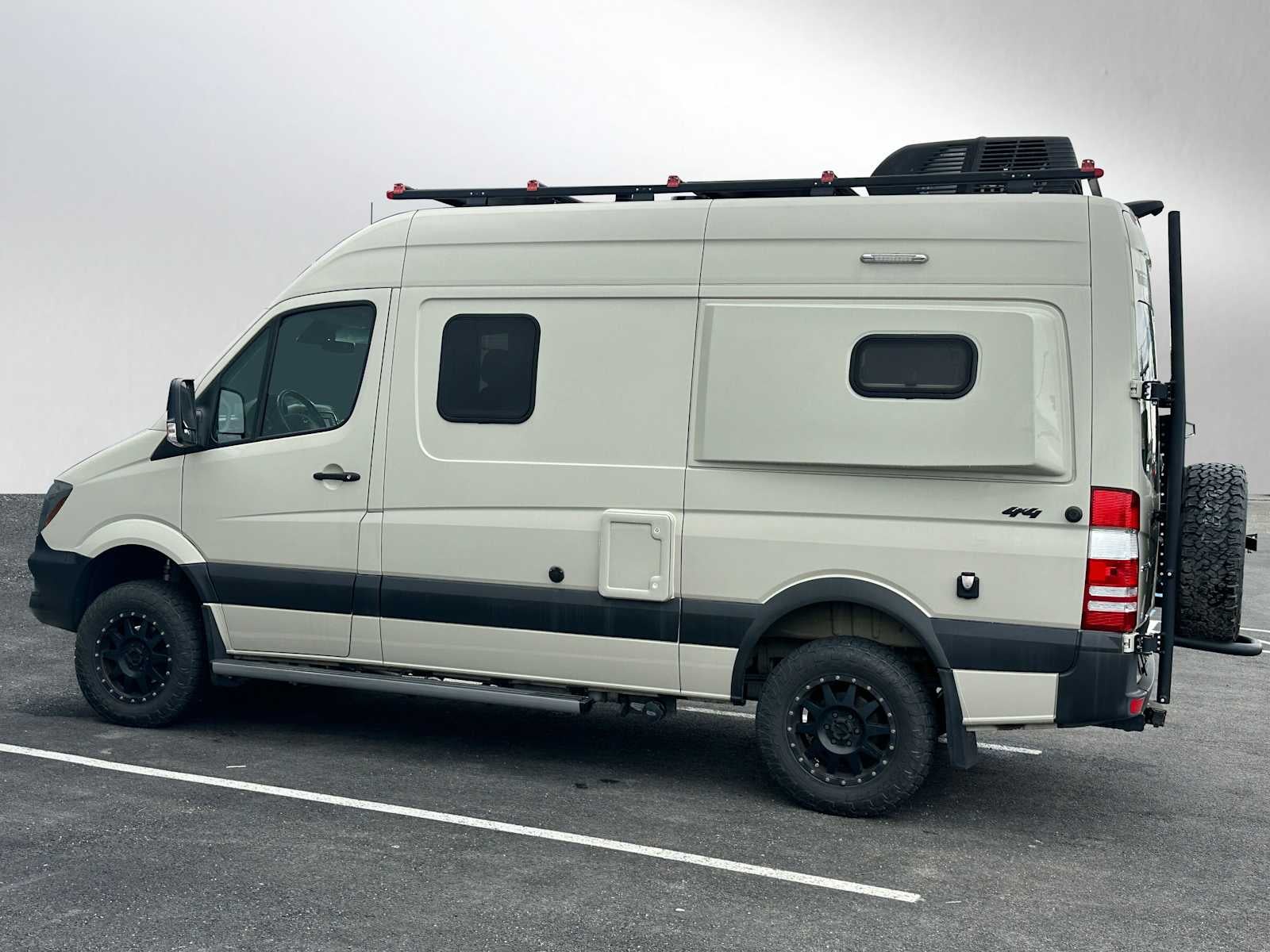 2018 Mercedes-Benz Sprinter Cargo Van 2500 Standard Roof V6 144" 4WD