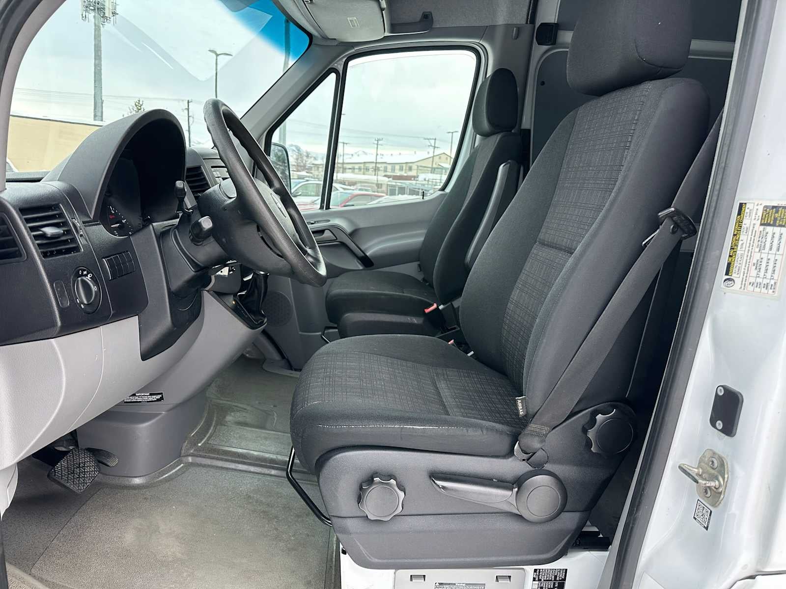 2016 Freightliner Sprinter Crew Vans 4WD 2500 144"